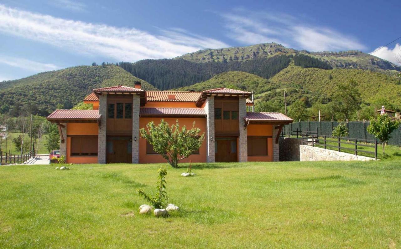 Apartamentos Camino Santo Toribio Mieses Buitenkant foto